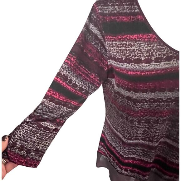 1 Piece, Medium Layered Look Top w/ 3/4 Sleeves, Scoop V Neck, New Directions - Picture 4 of 7